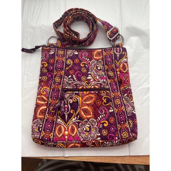 Vera Bradley Safari Sunset Hipster purple pink shoulder bag adjustable strap - Picture 2 of 5